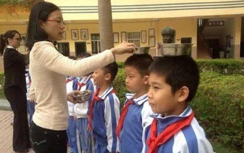روش جالب برای درس خواندن کودکان چینی (عکس) 1