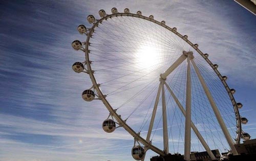تصاویری از بزرگترین چرخ و فلک جهان (عکس)