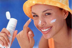 3 دلیل استفاده از کرم ضد آفتاب