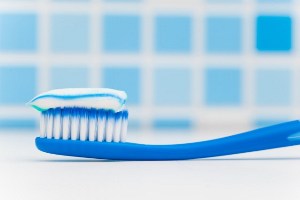نکات مهمی که باید درباره مسواک و خمیر دندان بدانید