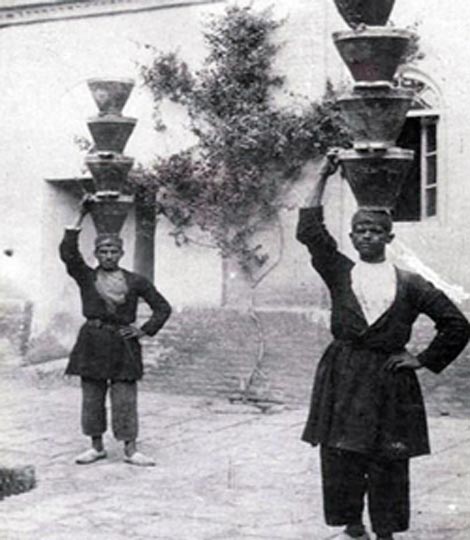Entertainment-in-the-city-100-years-ago-photos-irannaz-com.jpg