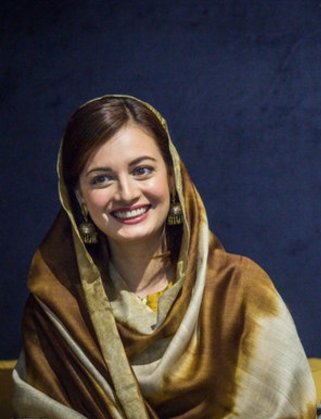 خانم بازیگر هندی مشهور در تهران +تصاویر