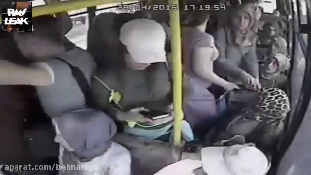 واکنش زنان به مردی که در اتوبوس آلت جنسی اش را نشان داد (عکس)