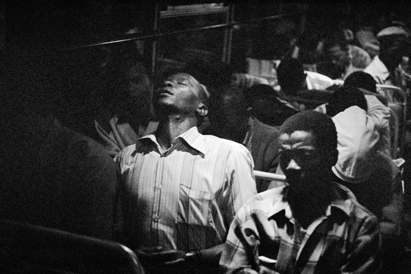 واقعیت هایی تلخ از نژاد پرستی در آفریقا (عکس)