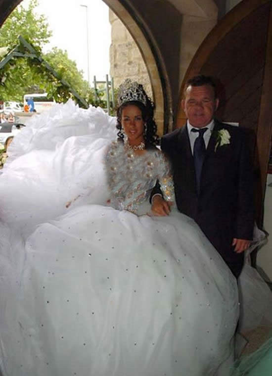 عکس هایی از عجیب ترین لباس عروس های دنیا 1