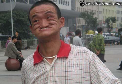 عکس هایی از کار خارق العاده و خنده دار یک مرد چینی
