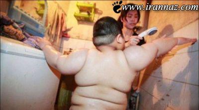 چاق ترین پسر بچه ی دنیا با وزن 62 کیلوگرم!! (عکس)