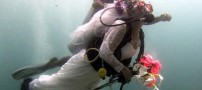ازدواج عاشقانه این زوج جوان در زیر آب (عکس)