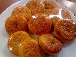 طرز تهیه کلوچه خرما و گردو