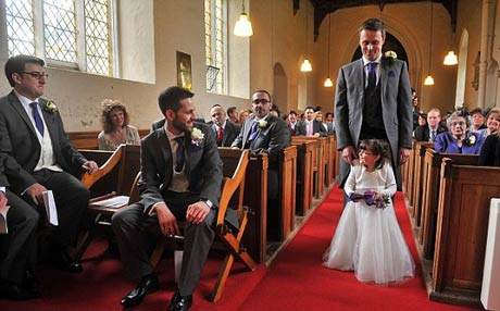 این دختر در عروسی همه را حیرت زده کرد! (عکس)