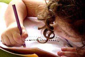 دلیل بد خط بودن برخی کودکان چیست؟