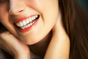 مراقبت های صحیح برای داشتن دندان های سفید و درخشان