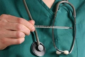 اشتباه پزشک خانم مریوانی را خانه نشین کرد!