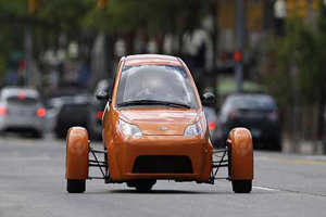 خودروی کوچک Elio شبیه یک موتور سیکلت (عکس)