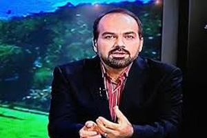 دختر این مجری معروف علاقه شدیدی به فوتبال دارد (عکس)
