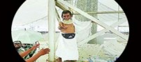 اقدام حاجی کوتوله در مکه سوژه عکاسان شد (عکس)