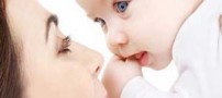 برای رفع افتادگی سینه با شیر دادن به نوزاد چه کنیم؟