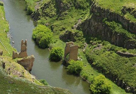 آشنایی با مکان های دیدنی آنی در ارمنستان (عکس) آشنایی با مکان های دیدنی آنی در ارمنستان (عکس)