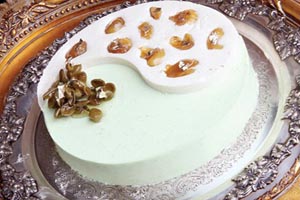 کیک خامه ای پوست پسته و طرز تهیه آن