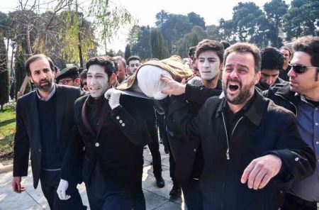تشییع جنازه کاملاً متفاوت بهرام ریحانی (تصاویر) تشییع جنازه کاملاً متفاوت بهرام ریحانی (تصاویر)