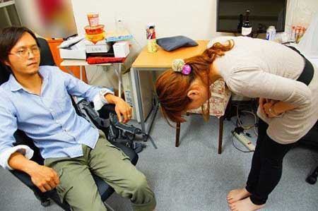 تاسیس جالب یک شرکت معذرت خواهی توسط ژاپنی ها (عکس)