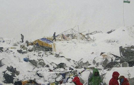 گزارش تصویری کشته شدن 17 کوهنورد در ریزش بهمن