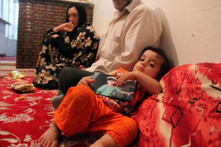 گرسنه ماندن 3 روزه دوقلوهای ایرانی (عکس) گرسنه ماندن 3 روزه دوقلوهای ایرانی (عکس)