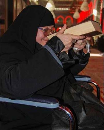 ماجرای خواندنی مسلمان شدن این زن آلمانی (عکس)