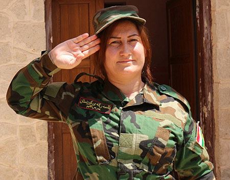 گروه جنجالی دختران خورشید (عکس)