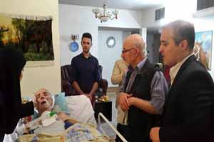 بازیگر پیشکسوتی که مخفیانه روی تخت بیمارستان است !