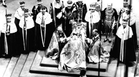 عکس های ملکه زیبایی بریتانیا با طولانی ترین دوره سلطنت