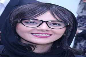 کشف حجاب جنجالی چکامه چمن ماه (عکس)