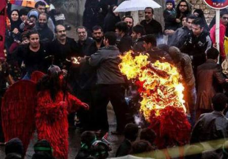 آتش گرفتن هولناک چند نفر در تعزیه اصفهان (عکس)