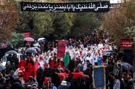 آتش گرفتن هولناک چند نفر در تعزیه اصفهان (عکس) آتش گرفتن هولناک چند نفر در تعزیه اصفهان (عکس)