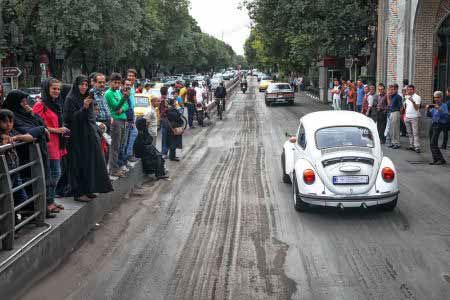فستیوال رنگارنگ رژه ماشین های کلاسیک در تبریز فستیوال رنگارنگ رژه ماشین های کلاسیک در تبریز