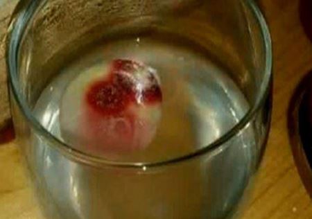 ماجرای جنجالی معجزه نان خونین + عکس