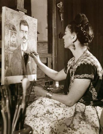 عکس های دیدنی مشهورترین نقاش زن