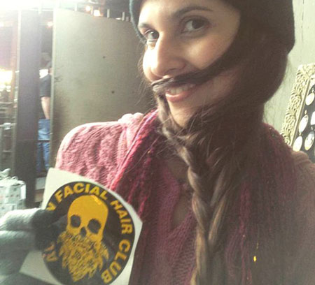عکس های جالب و دیدنی دختران با ریش های بافته شده