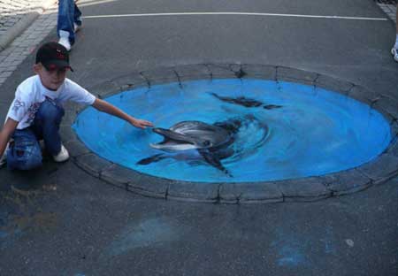 نقاشی های سه بعدی شگفت انگیز در کف خیابان (عکس)