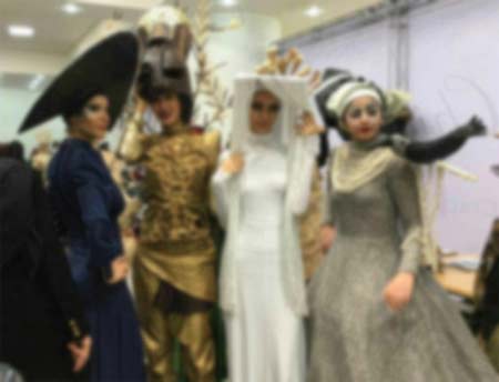 فشن شو دختران دانشگاه الزهرا تهران با لباس های عجیب فشن شو دختران دانشگاه الزهرا تهران با لباس های عجیب