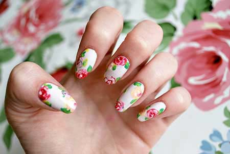 عکس هایی از طراحی فوری و زیبا روی ناخن