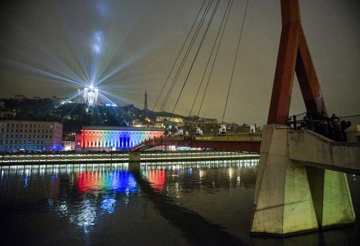 عکس های زیبا از جشنواره نور در لیون فرانسه عکس های زیبا از جشنواره نور در لیون فرانسه