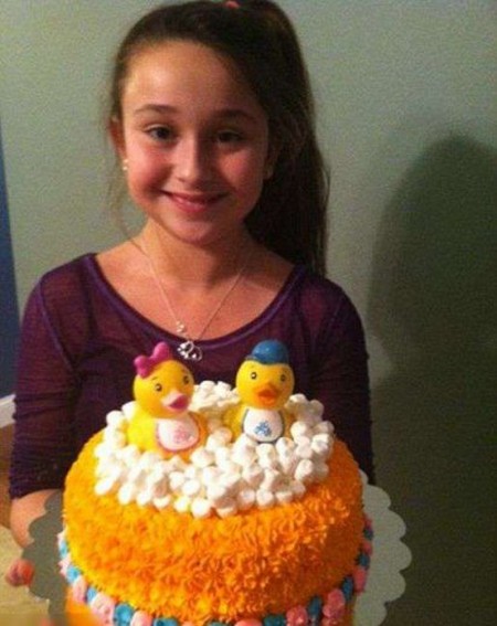 شهرت این دختر 11 ساله بخاطر تزیین کیک هایش