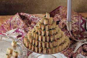 طرز تهیه باقلوا یک شیرینی اصیل ایرانی