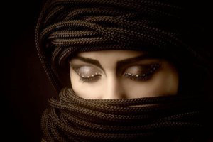 غاده السمان و اشعار زیبایی از آن