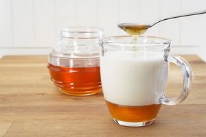 شیر و عسل یک پروبیوتیک طبیعی