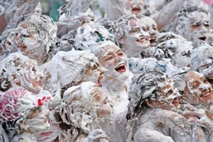 تصاویر داغ از پارتی جنجالی دختر و پسرهای تایلند (عکس)