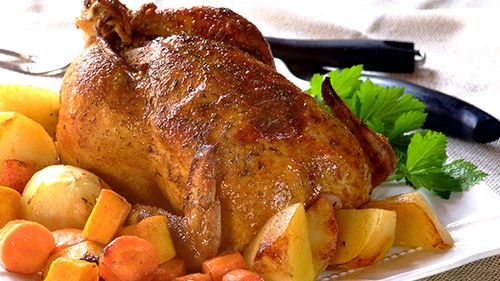 طرز تهیه مرغ شکم پر با این دستور متفاوت طرز تهیه مرغ شکم پر با این دستور متفاوت