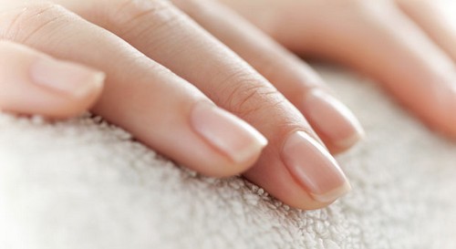 چگونه پوست دستمان زیبا و شفاف شود؟
