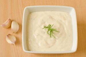 چگونه سس آلفردو درست کنیم؟